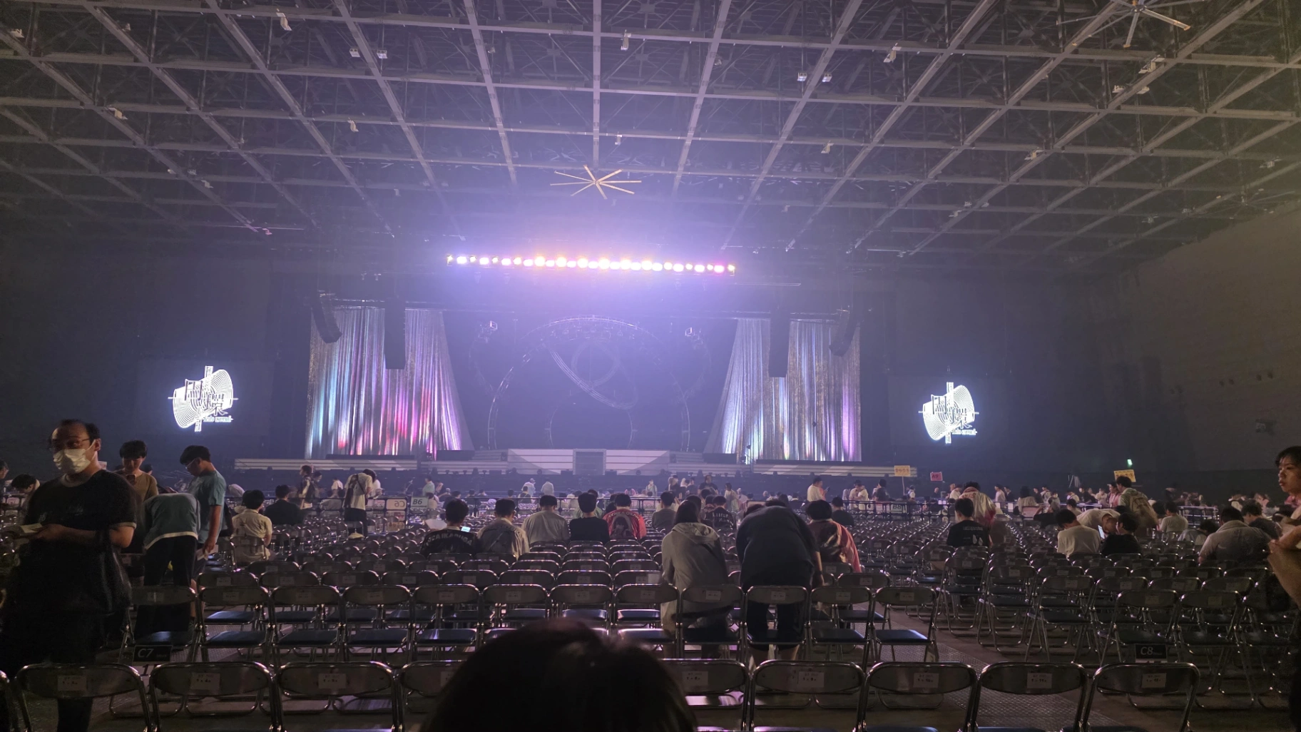 D7 5列 中 2025년 8월 9일 THE IDOLM@STER SHINY COLORS 7th UNITLIVE TOUR 円環 -Halo around- third quadrant의 시점