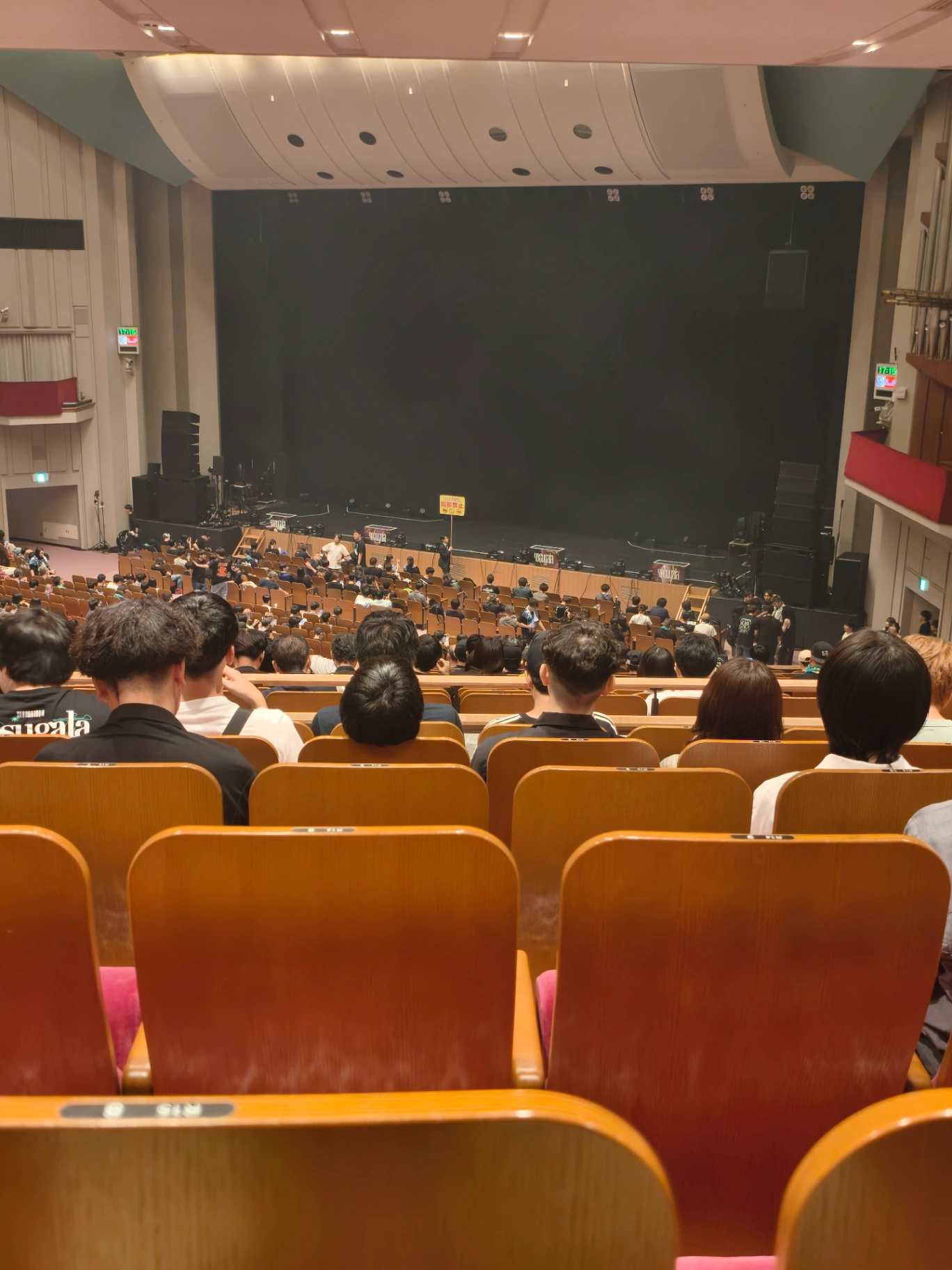 2F r16 8番 2026년 6월 21일 yosugala 4th anniversary live<progress the night -NHK HALL->》의 시점