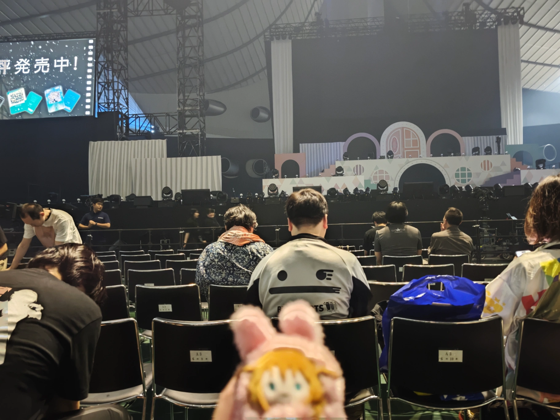 アリーナ A3ブロング 8列 9番 2026年9月20日 THE IDOLM@STER MILLION LIVE! 14thLIVE DAY2 Blooming Sign 的视角